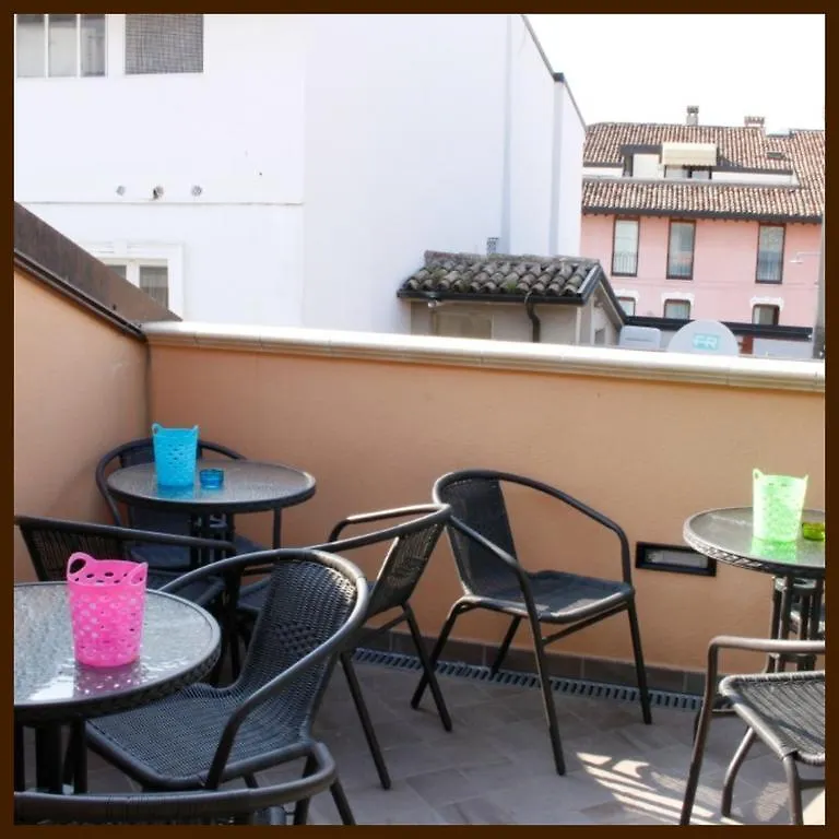 Bed & Breakfast Rainbow B&B Sirmione Italy